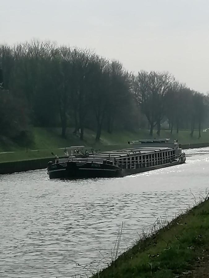 Haus Lupo am Kanal Castrop-Rauxel Exterior foto