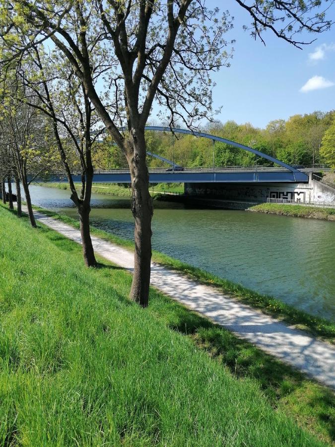 Haus Lupo am Kanal Castrop-Rauxel Exterior foto